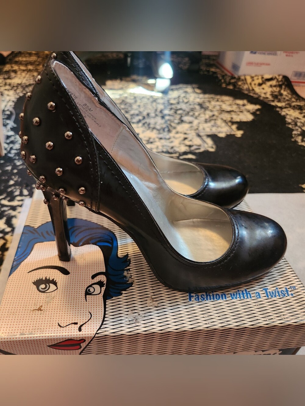 Oh DEER Studded Stilletto Black  Retro Pumps  Size 8.5